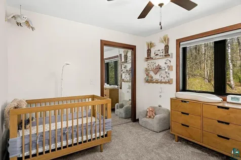 5196 Eagle Lake Road Duluth MN 55803