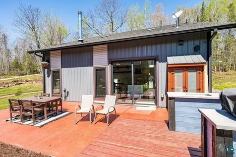 5196 Eagle Lake Road Duluth MN 55803