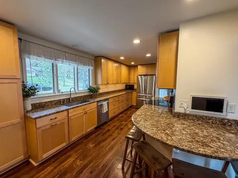 3704 Greysolon Road Duluth MN 55804