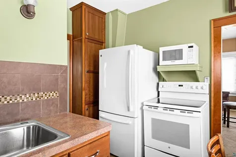 244 W Faribault Street Duluth MN 55803