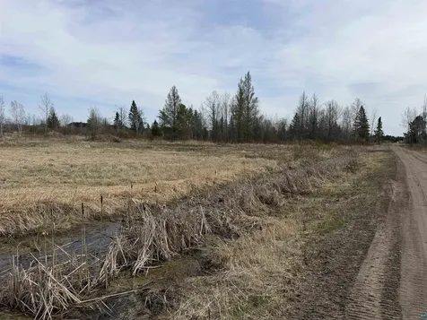 7473 Comstock Lake Road Cotton MN 55724