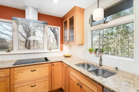 1926 Columbus Avenue Duluth MN 55803