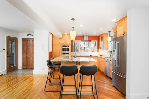 1926 Columbus Avenue Duluth MN 55803