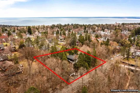 1926 Columbus Avenue Duluth MN 55803