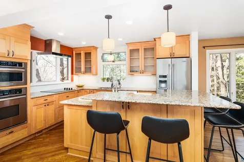 1926 Columbus Avenue Duluth MN 55803