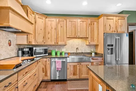 5831 Ratika Road Duluth MN 55810