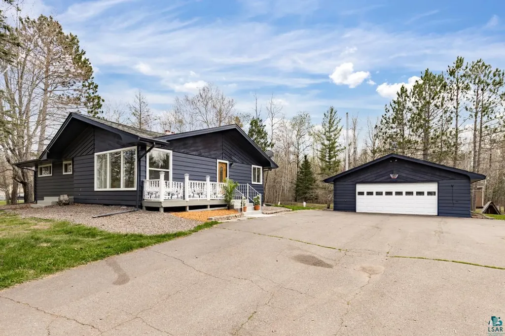 254 E Highway 61 Esko MN 55733