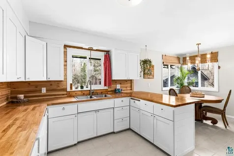254 E Highway 61 Esko MN 55733