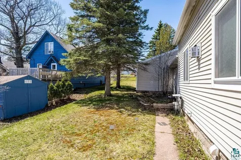 1540 N 7th Avenue E Duluth MN 55805