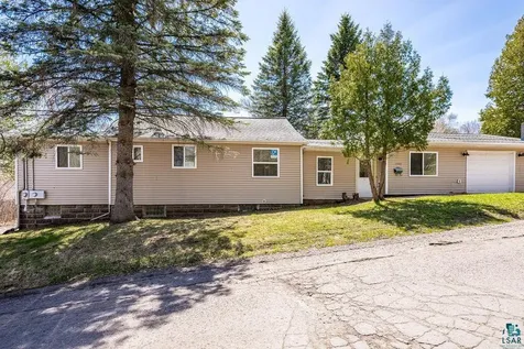 1540 N 7th Avenue E Duluth MN 55805