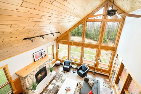 878 Old North Shore Road Two Harbors MN 55616