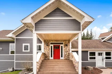 878 Old North Shore Road Two Harbors MN 55616