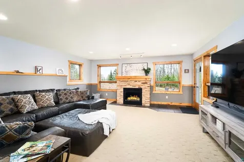 878 Old North Shore Road Two Harbors MN 55616