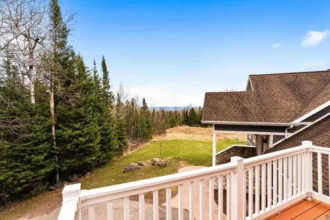 878 Old North Shore Road Two Harbors MN 55616