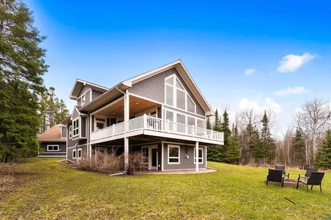 878 Old North Shore Road Two Harbors MN 55616
