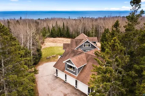 878 Old North Shore Road Two Harbors MN 55616