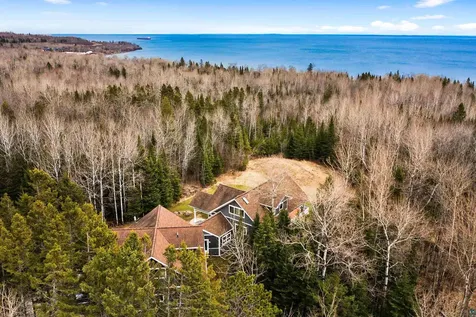 878 Old North Shore Road Two Harbors MN 55616