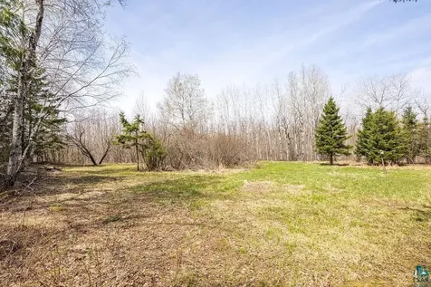 7 North Cloquet Road Esko MN 55733