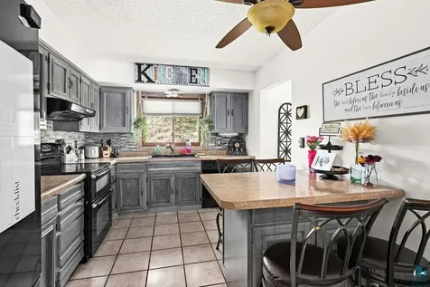 9105 Falcon Street Duluth MN 55808
