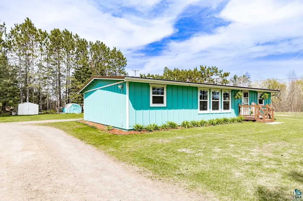 1 Ridge Road Esko MN 55733