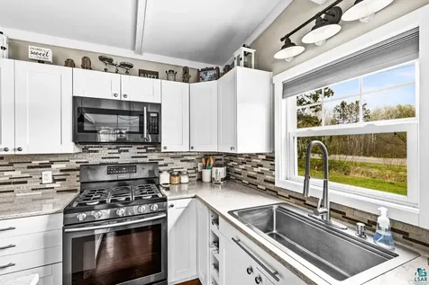 1 Ridge Road Esko MN 55733
