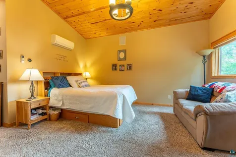 8947 E Wakemup Village Road Cook MN 55723
