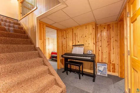 8947 E Wakemup Village Road Cook MN 55723