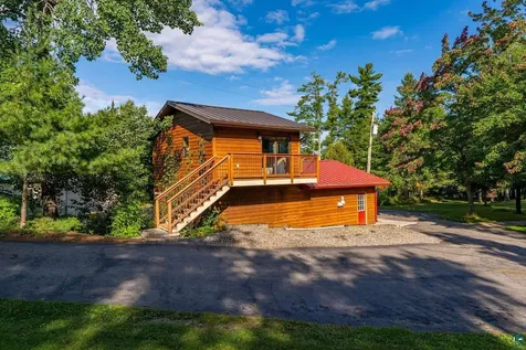 8947 E Wakemup Village Road Cook MN 55723