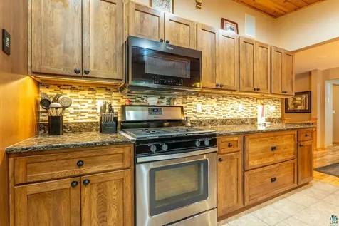 8947 E Wakemup Village Road Cook MN 55723
