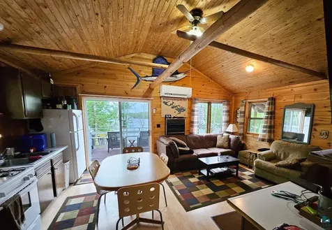 7340 Hinsdale Island Cook MN 55790