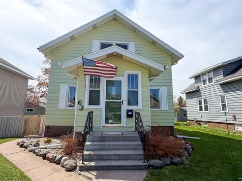 6 B Hayes Court Superior WI 54880