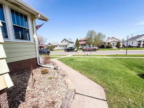 6 B Hayes Court Superior WI 54880