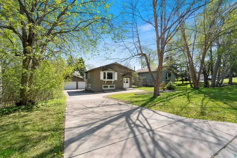 5306 Ivanhoe Street Duluth MN 55804