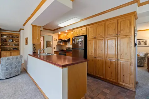 5306 Ivanhoe Street Duluth MN 55804