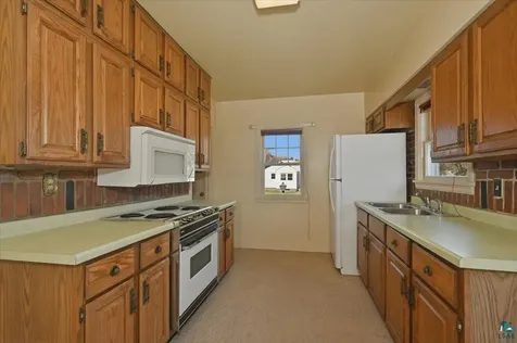 3019 N 21st Street Superior WI 54880