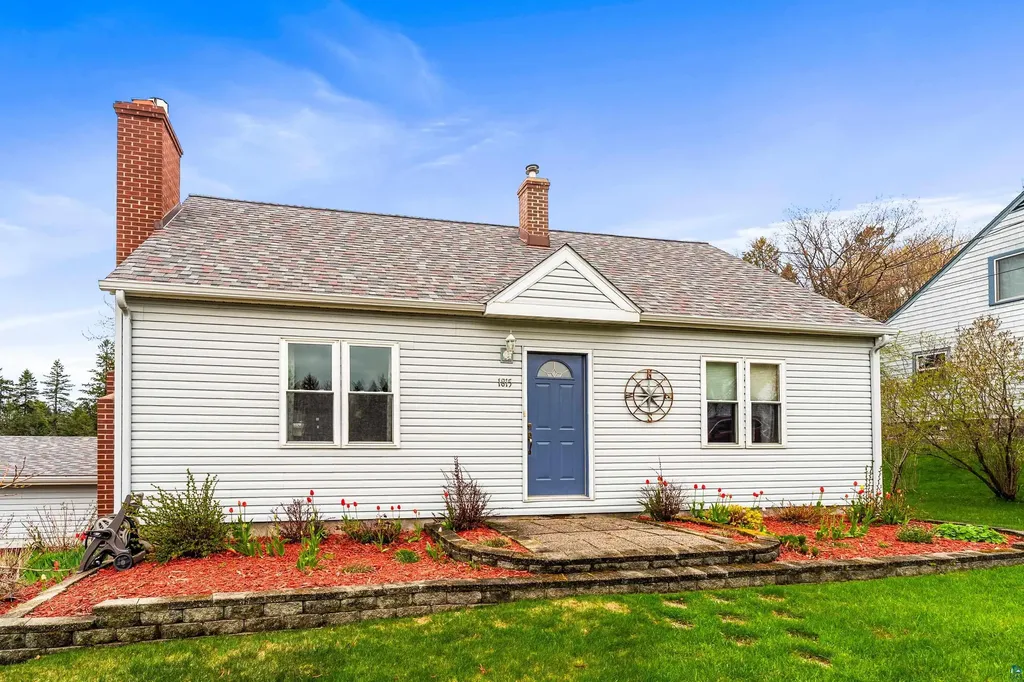 1815 Piedmont Avenue Duluth MN 55811