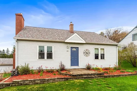 1815 Piedmont Avenue Duluth MN 55811