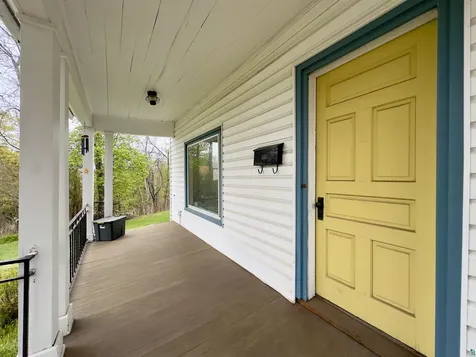 27 S 21st Avenue E Duluth MN 55812-2103