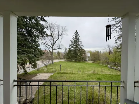 27 S 21st Avenue E Duluth MN 55812-2103