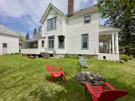 27 S 21st Avenue E Duluth MN 55812-2103