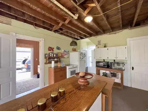 27 S 21st Avenue E Duluth MN 55812-2103