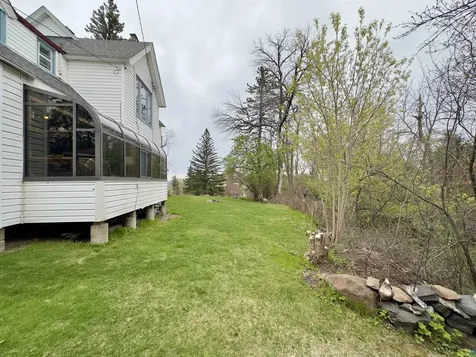 27 S 21st Avenue E Duluth MN 55812-2103