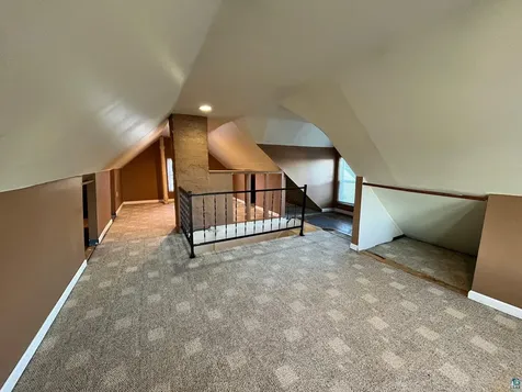 713 E 7th Street Duluth MN 55805