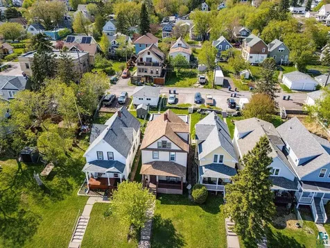 713 E 7th Street Duluth MN 55805