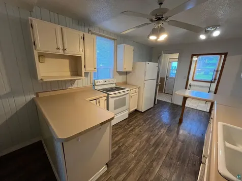 713 E 7th Street Duluth MN 55805