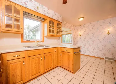 5014 Avondale Street Duluth MN 55804