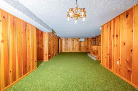 5014 Avondale Street Duluth MN 55804