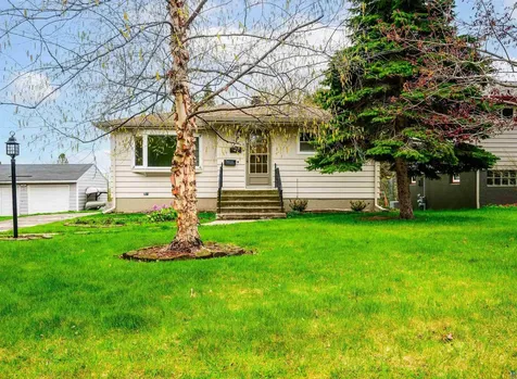 5014 Avondale Street Duluth MN 55804