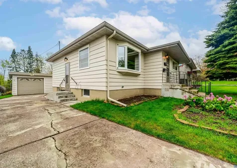 5014 Avondale Street Duluth MN 55804