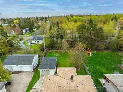 5014 Avondale Street Duluth MN 55804